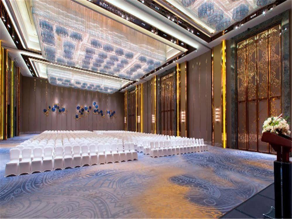 Wanda Vista Kunming Hotel Bagian luar foto